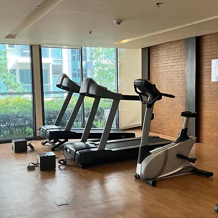 Eighty One Newport Boulevard Condotel